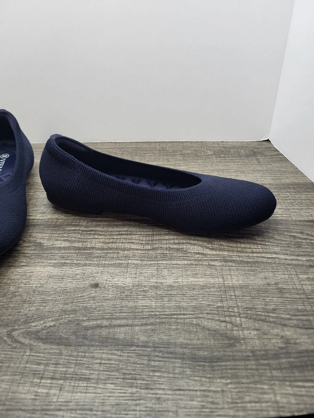 Vivaia Claire Round Toe Flats Shoes Slip-On Navy Blue Womens Size Us 7.5 Eu 38.5